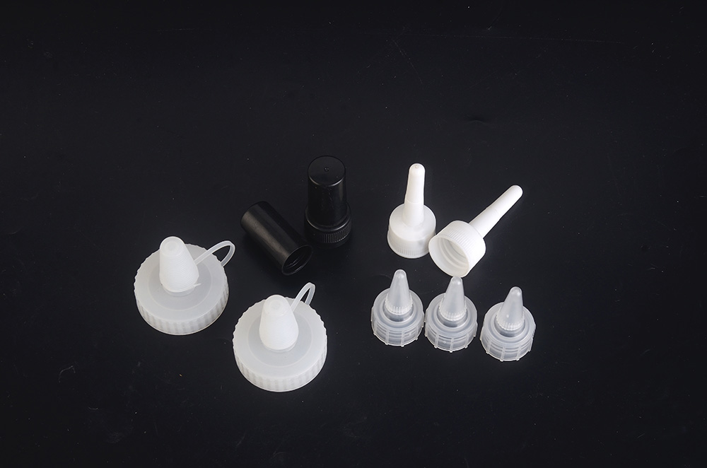 Tethered Cap Molds: Meeting New EU Sustainability Requirements for Attached Closures
